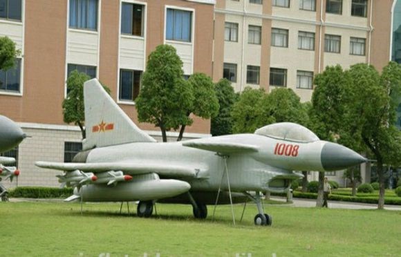 龙潭飞机假目标